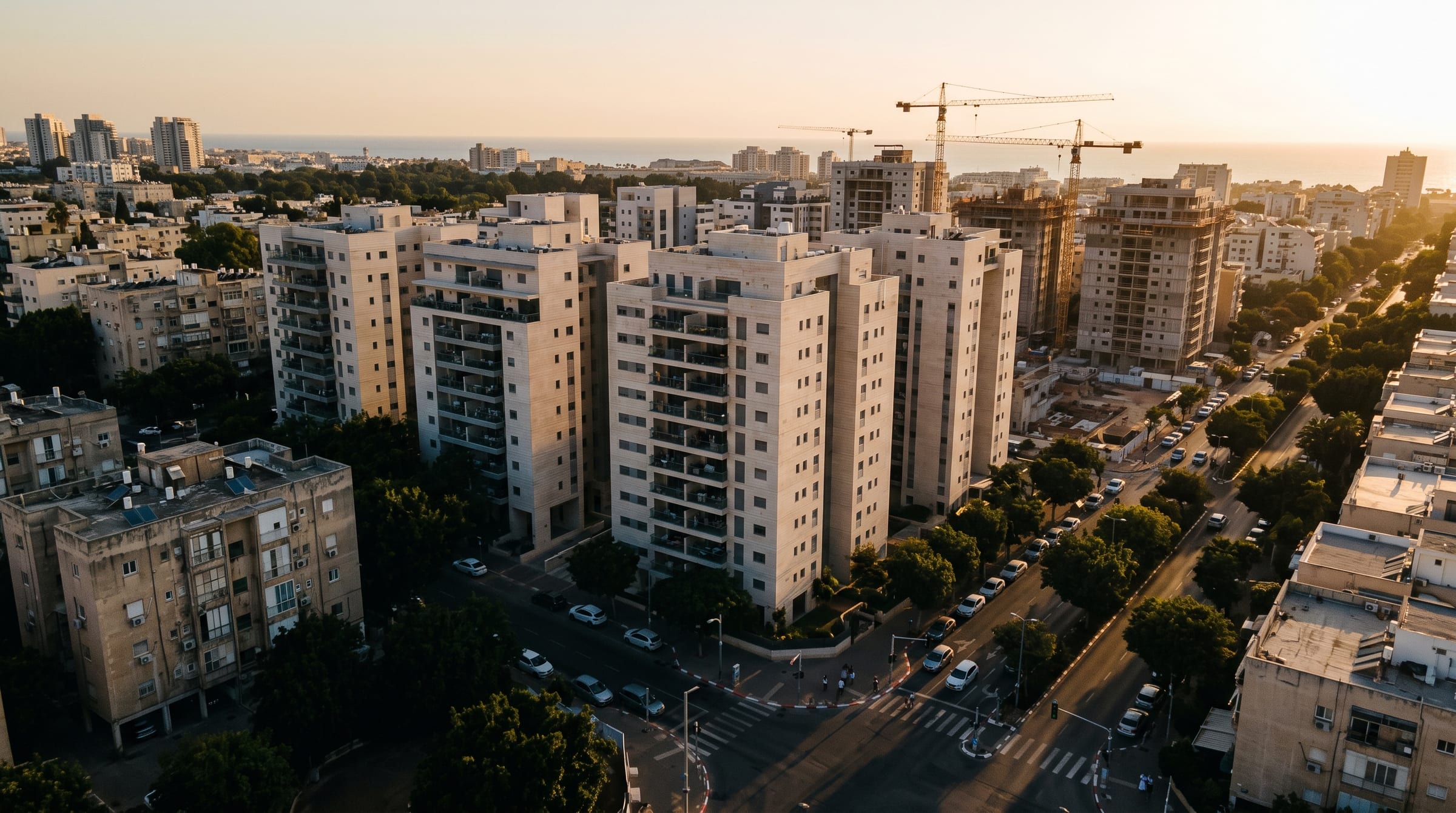 שכונה בהתחדשות עירונית מלמעלה, עגורנים בשקיעה